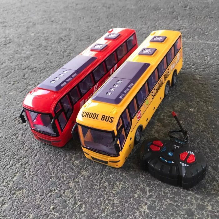 Electric Remote Control school bus with Lights - Image 3