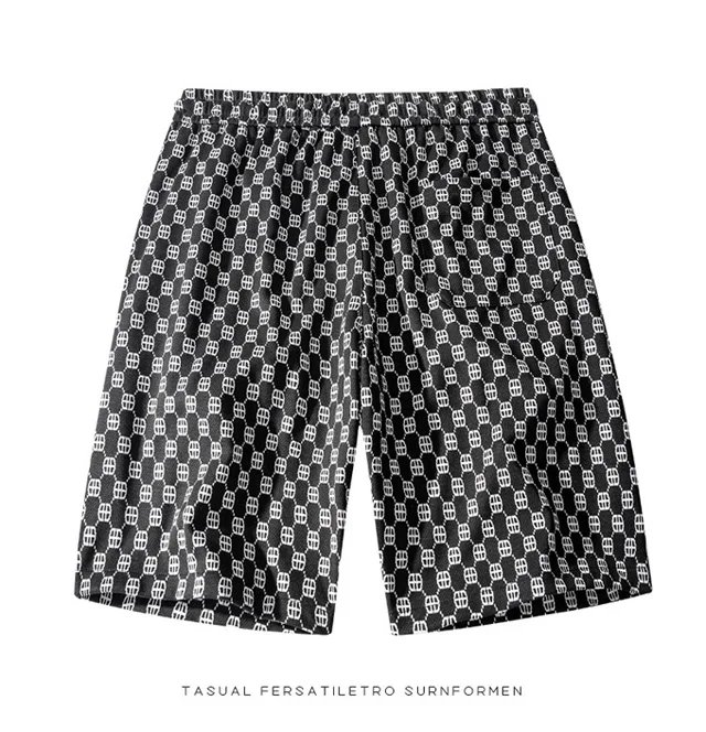 Summer ice silk plaid shorts, men's thin fashion brand loose casual sports over knee quick drying beach vacation striped shorts