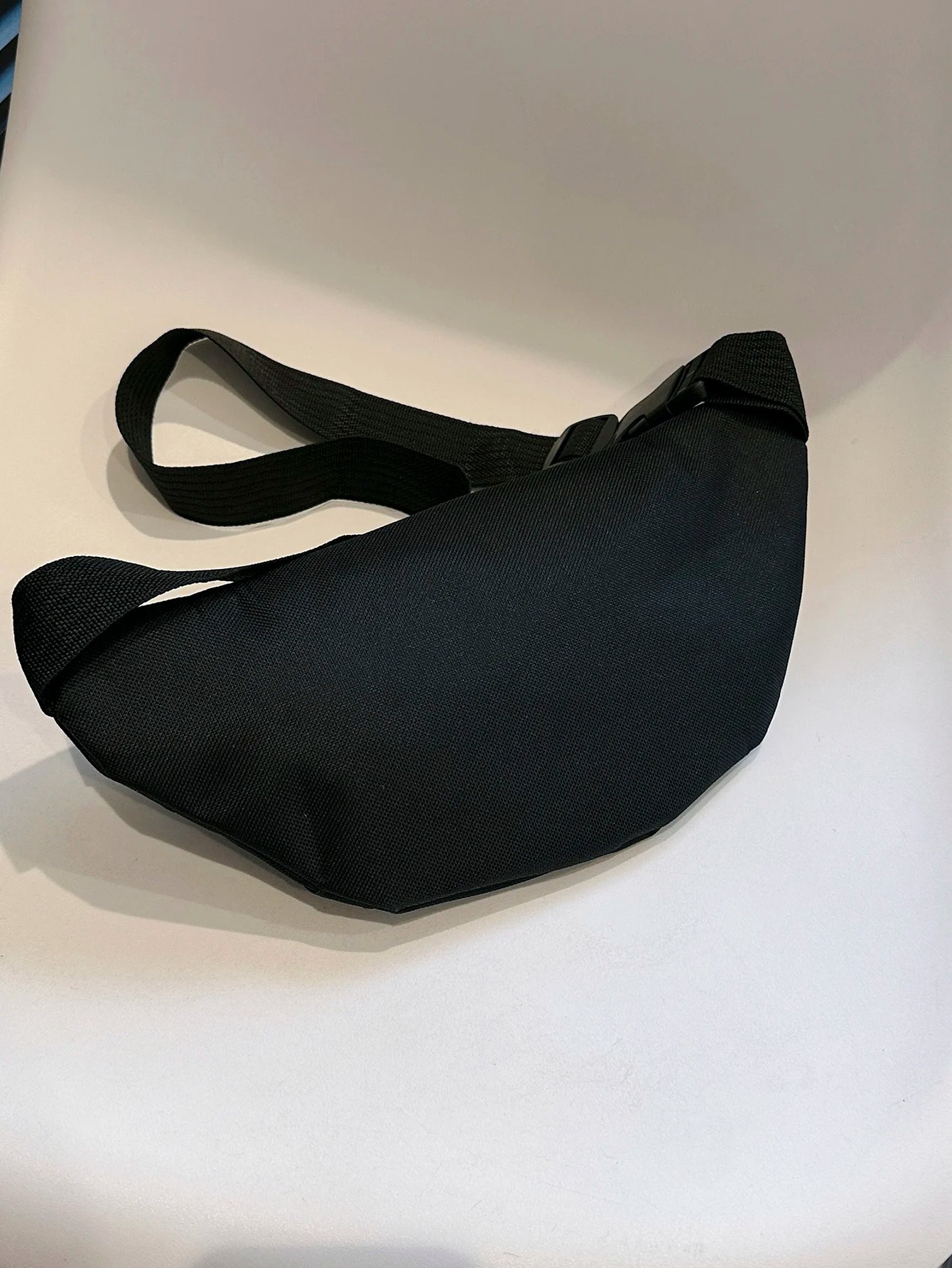 Fanny Pack Sports Festival Workout Traveling Running Large Crossbody Casual Hands-Free Wallets Waist Pack Phone Bag