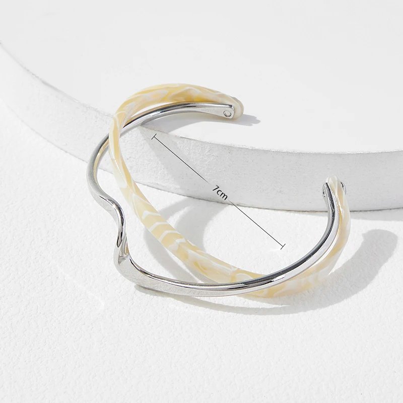 White Shellfish Bracelets Board Bend Metal Bangles Womens Hand Bracelets Geometric C- shaped Opening Bracelets Jewelry Gifts