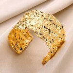 Exquisite Classic Bump Pattern Opening Bangle Bracelet For Women - Image 4