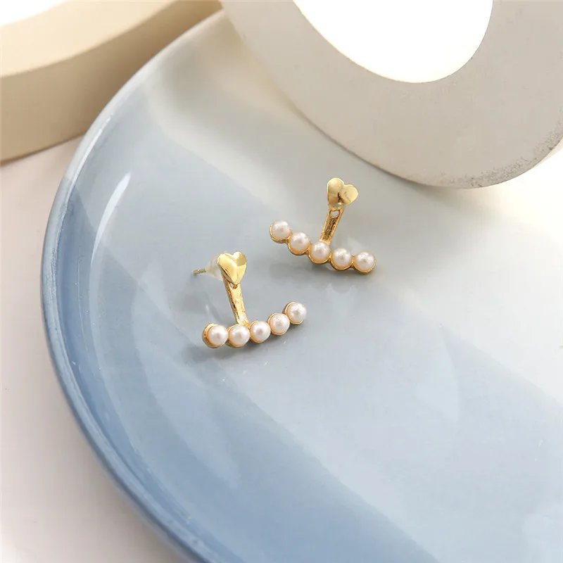 WUKALO 2024 New Elegant Gold Color Heart Pearl Stud Earrings Korean Fashion Jewelry For Woman Girls Accessories Wholesale WUKALO 2024 New Elegant Gold Color Heart Pearl Stud Earrings Korean Fashion Jewelry For Woman Girls Accessories Wholesale