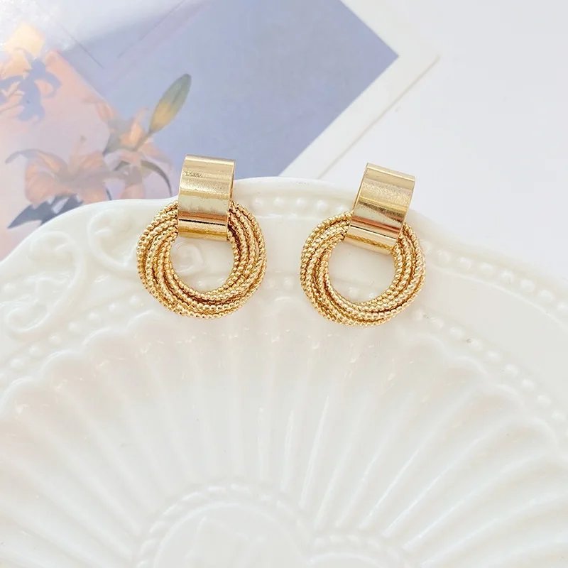 Retro Metal Gold Color Multiple Small Circle Stud Earrings for Women Korean Jewelry Fashion Wedding Party Earrings Jewelry Gift Retro Metal Gold Color Multiple Small Circle Stud Earrings for Women Korean Jewelry Fashion Wedding Party Earrings Jewelry Gift