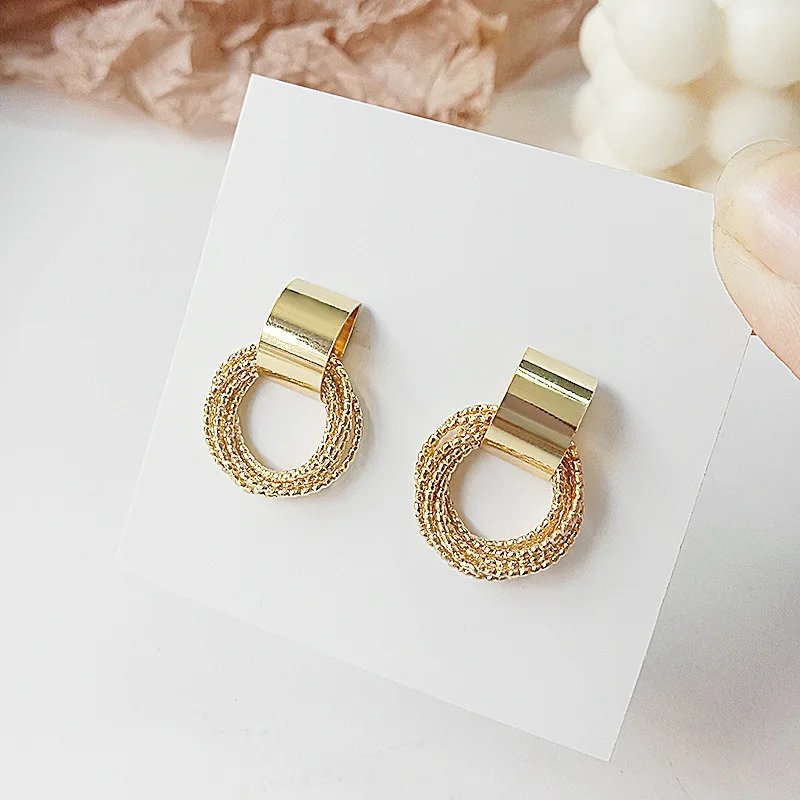 Retro Metal Gold Color Multiple Small Circle Stud Earrings for Women Korean Jewelry Fashion Wedding Party Earrings Jewelry Gift Retro Metal Gold Color Multiple Small Circle Stud Earrings for Women Korean Jewelry Fashion Wedding Party Earrings Jewelry Gift