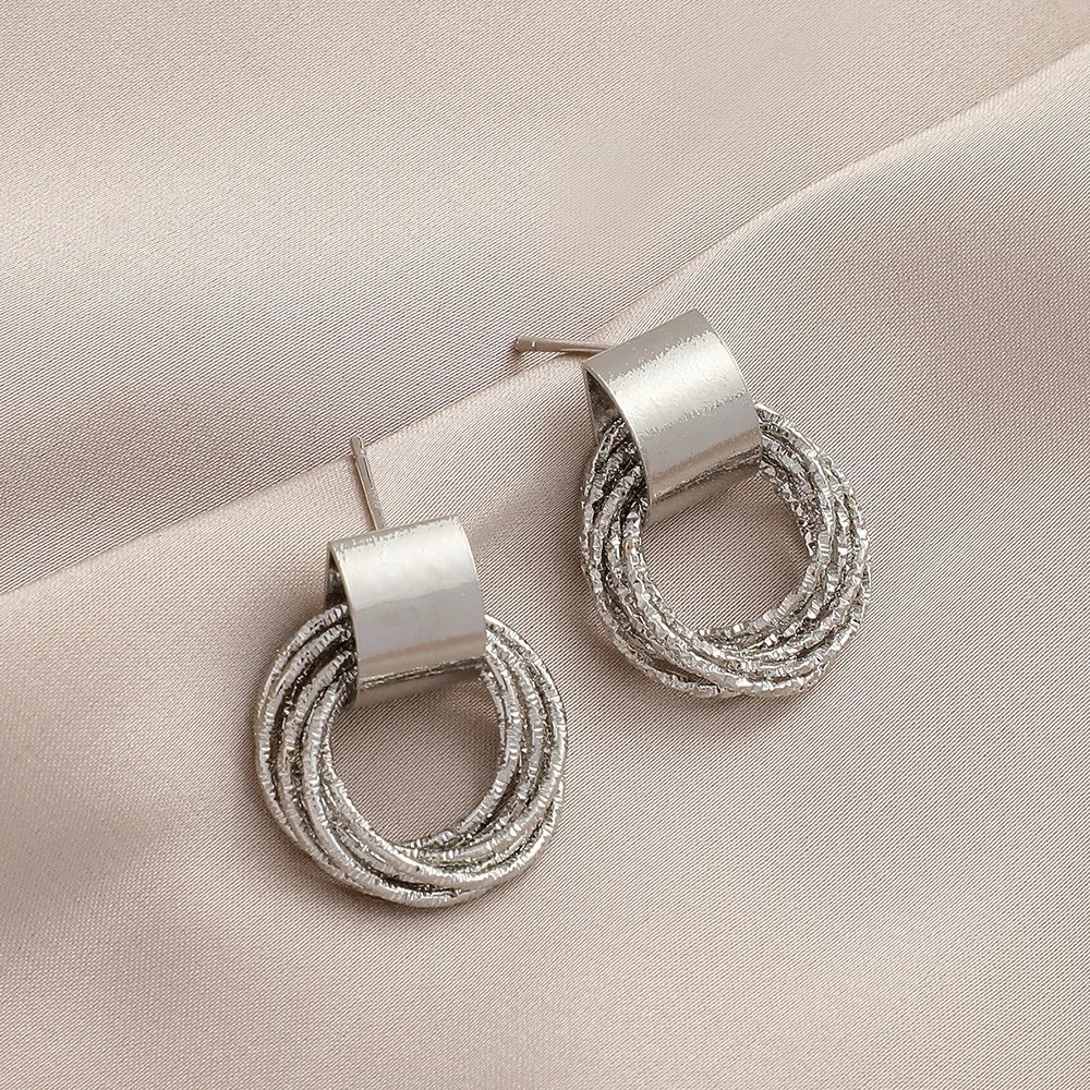Retro Metal Gold Color Multiple Small Circle Stud Earrings for Women Korean Jewelry Fashion Wedding Party Earrings Jewelry Gift Retro Metal Gold Color Multiple Small Circle Stud Earrings for Women Korean Jewelry Fashion Wedding Party Earrings Jewelry Gift