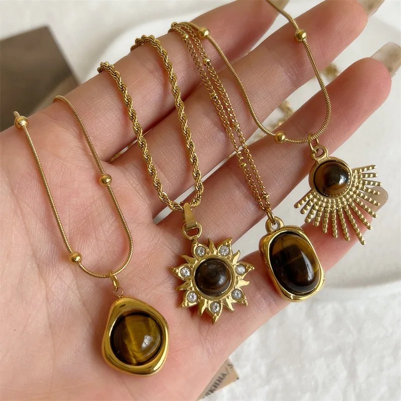 HangZhi 2021 New Korean Vintage Water Drop Star Round Bear Oval Pendant Necklace Geometric Gold Color Titanium Steel Jewelry