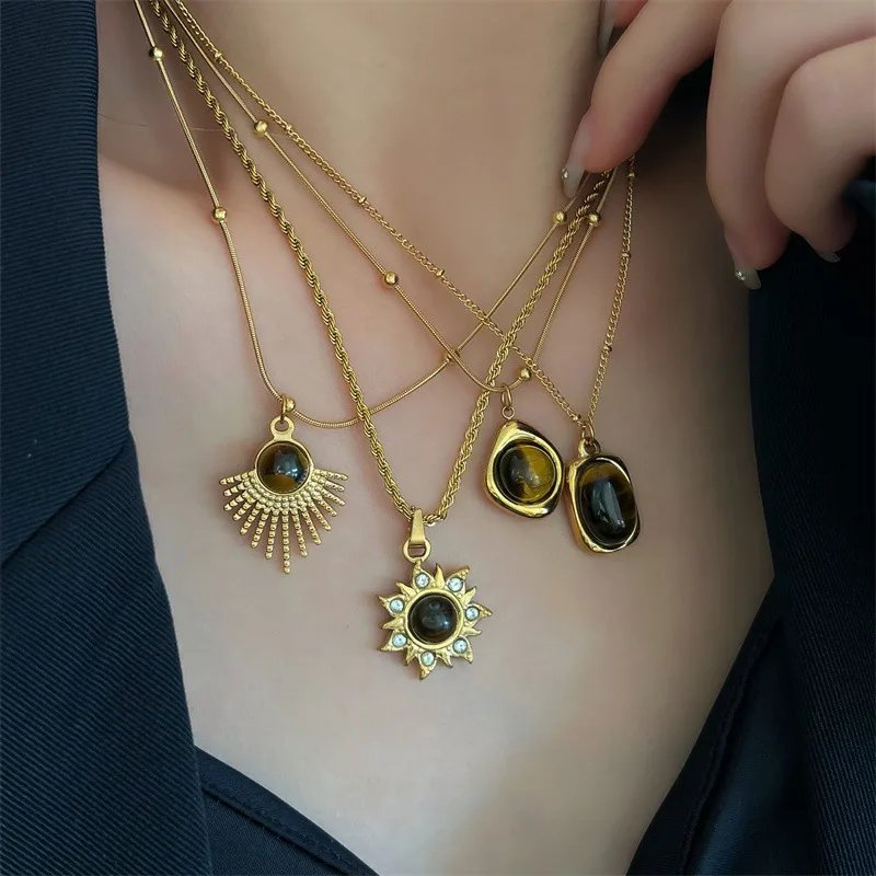HangZhi 2021 New Korean Vintage Water Drop Star Round Bear Oval Pendant Necklace Geometric Gold Color Titanium Steel Jewelry