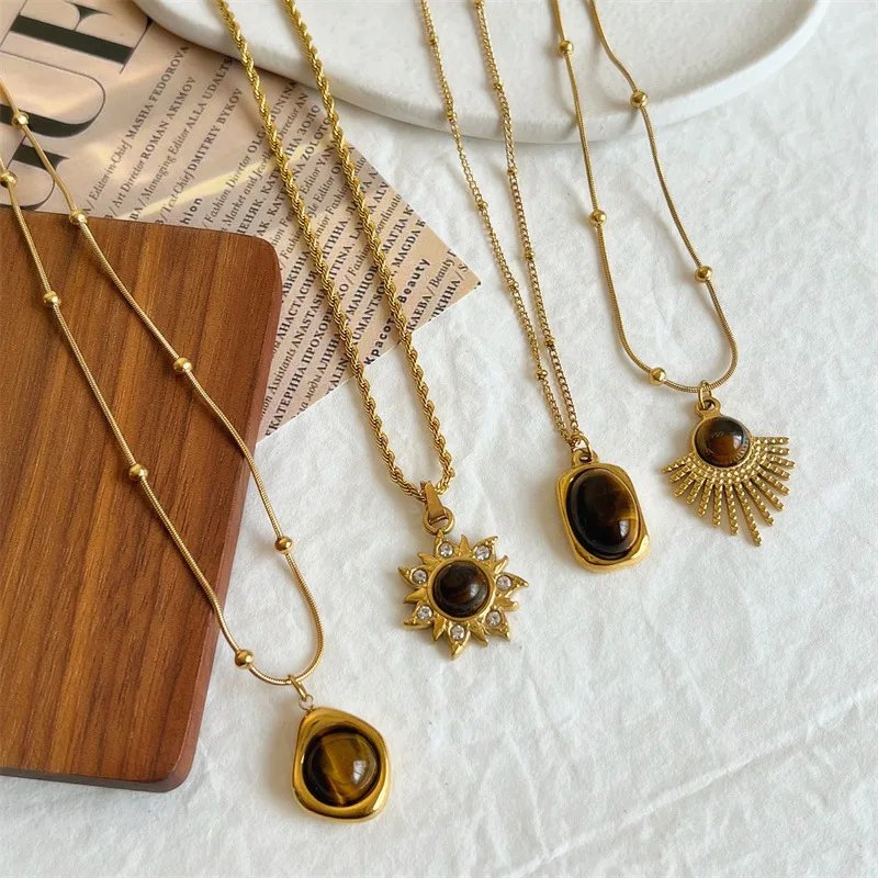 HangZhi 2021 New Korean Vintage Water Drop Star Round Bear Oval Pendant Necklace Geometric Gold Color Titanium Steel Jewelry
