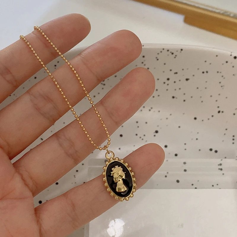 HangZhi 2021 New Korean Vintage Water Drop Star Round Bear Oval Pendant Necklace Geometric Gold Color Titanium Steel Jewelry