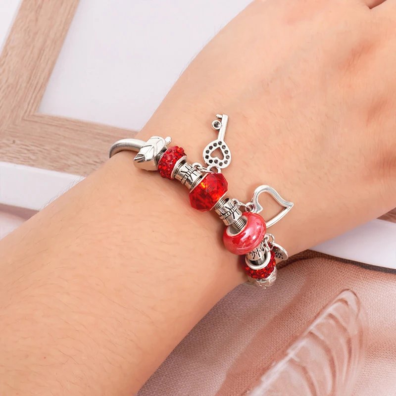 Fashion Simple Glazed Gem Beads Key Lock Love Hanging Bracelet Light Luxury Vintage Bangle For Women Jewelry Gift Fashion Simple Glazed Gem Beads Key Lock Love Hanging Bracelet Light Luxury Vintage Bangle For Women Jewelry Gift