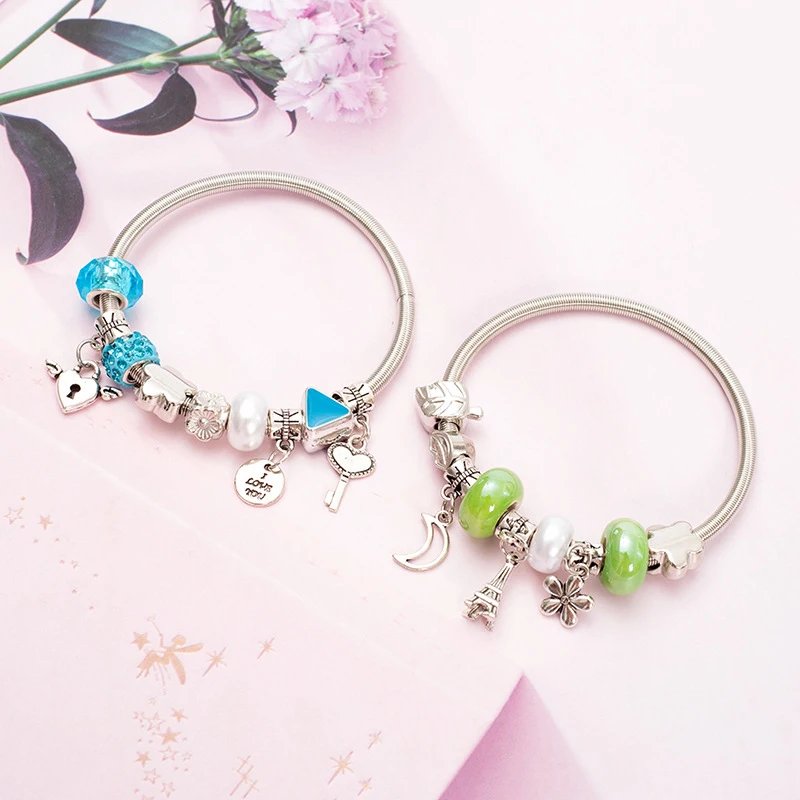 Fashion Simple Glazed Gem Beads Key Lock Love Hanging Bracelet Light Luxury Vintage Bangle For Women Jewelry Gift Fashion Simple Glazed Gem Beads Key Lock Love Hanging Bracelet Light Luxury Vintage Bangle For Women Jewelry Gift