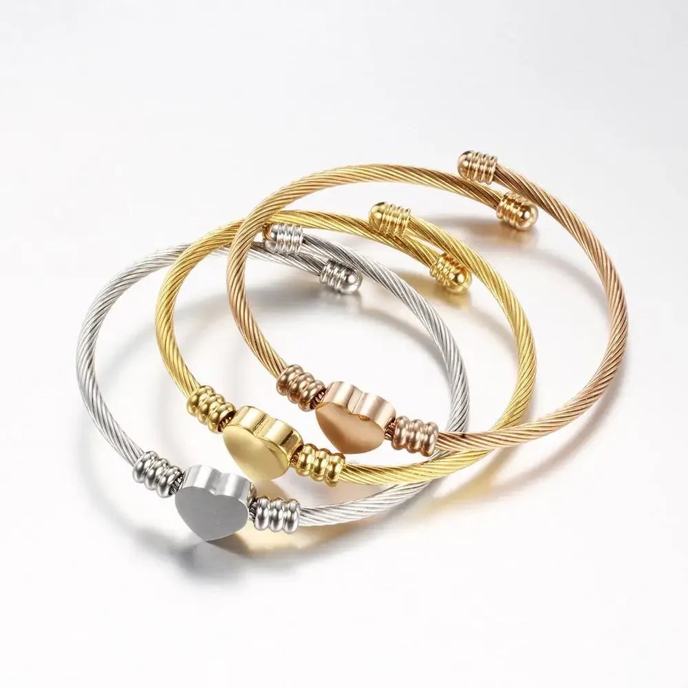 Stainless steel love-shaped adjustable wire bracelet three-color titanium steel open bracelet jewelry Stainless steel love-shaped adjustable wire bracelet three-color titanium steel open bracelet jewelry